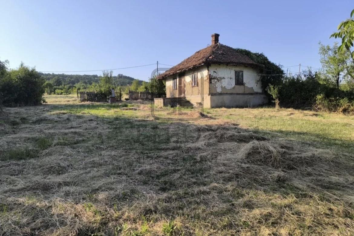 Plac sa starom kućom, Mladenovac, Koraćica - Слика# 1